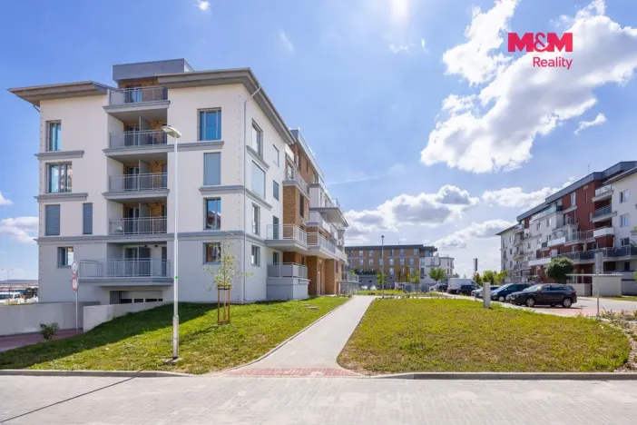 Pronájem bytu 4+kk, Pardubice, U Sportovní školy, 94 m2