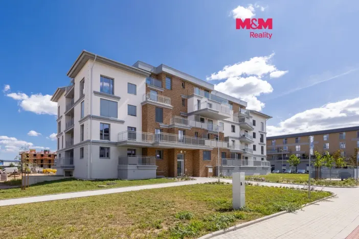Pronájem bytu 3+kk, Pardubice, U Sportovní školy, 82 m2