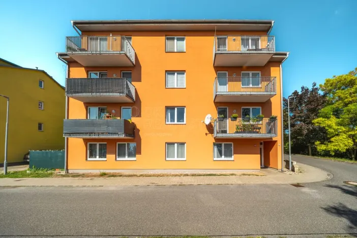 Prodej bytu 2+kk, Jinočany, Za Devítkou, 39 m2
