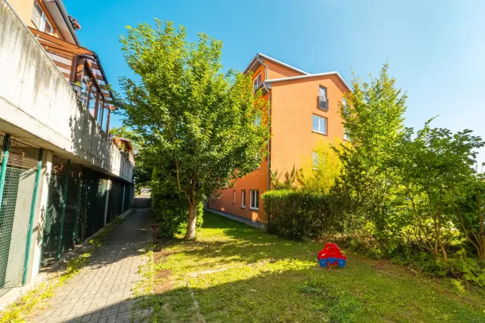 Prodej bytu 2+kk, Jinočany, Za Devítkou, 39 m2