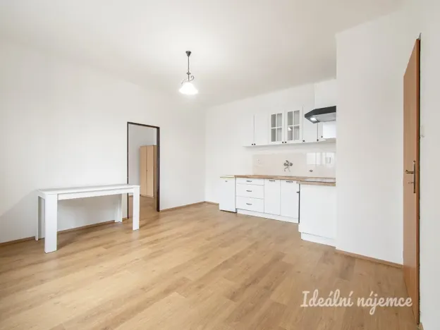 Pronájem bytu 2+kk, Praha - Veleslavín, Evropská, 45 m2