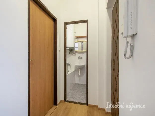 Pronájem bytu 2+kk, Praha - Veleslavín, Evropská, 45 m2