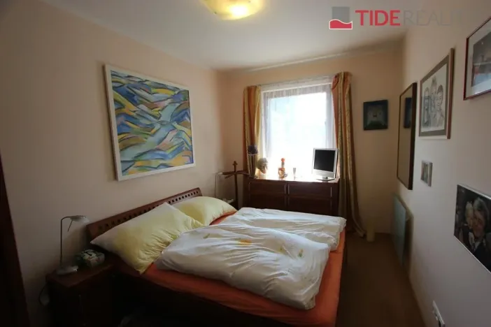 Pronájem bytu 2+kk, Praha - Uhříněves, V bytovkách, 60 m2