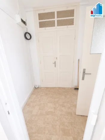 Pronájem bytu 1+1, Klatovy - Klatovy V, Plánická, 52 m2