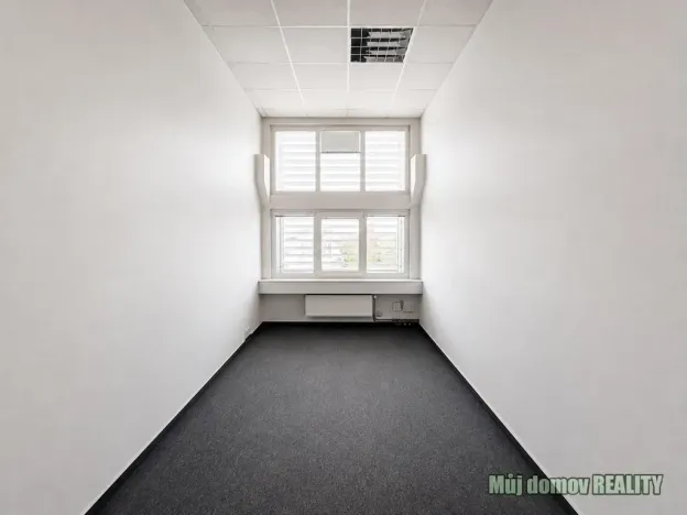 Pronájem kanceláře, Praha - Vysočany, Kolbenova, 25 m2