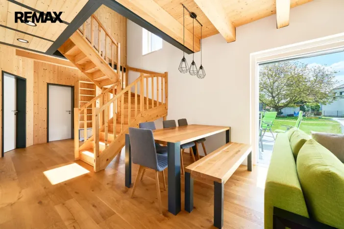 Prodej rodinného domu, Hradec Králové - Pražské Předměstí, U Koruny, 110 m2