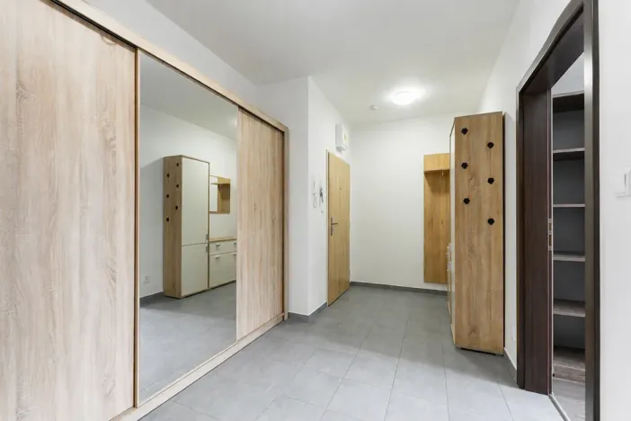 Prodej bytu 2+kk, Kladno - Kročehlavy, Jaroslava Holečka, 57 m2