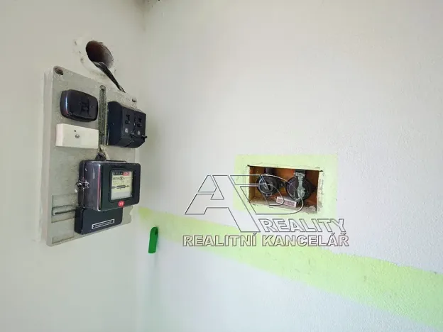 Pronájem garáže, České Budějovice, Jírovcova, 16 m2