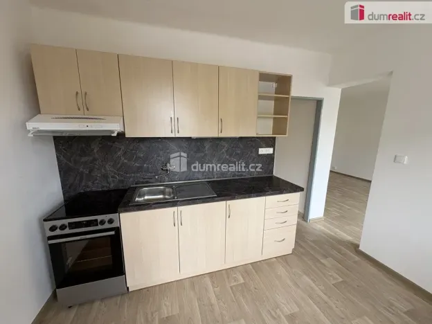 Pronájem bytu 3+1, Milín, U stadionu, 77 m2