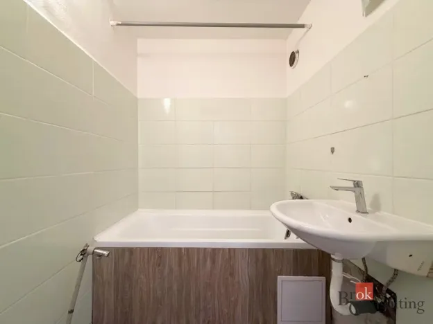 Pronájem bytu 3+1, Bezvěrov - Dolní Jamné, 80 m2
