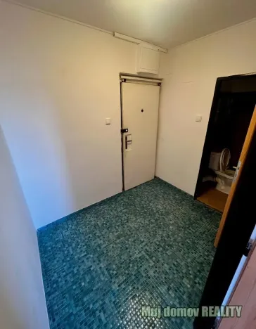 Pronájem bytu 3+1, Praha - Bubeneč, Jednořadá, 90 m2