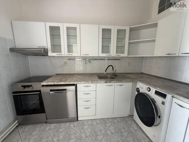 Pronájem bytu 3+1, Chomutov, Školní, 80 m2