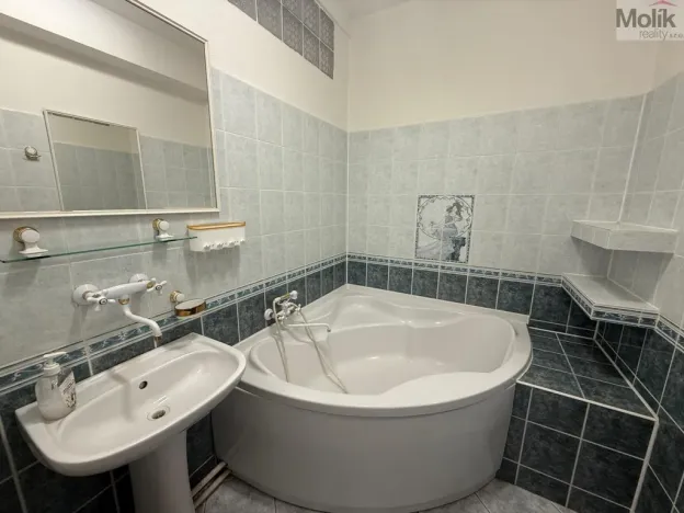 Pronájem bytu 3+1, Chomutov, Školní, 80 m2