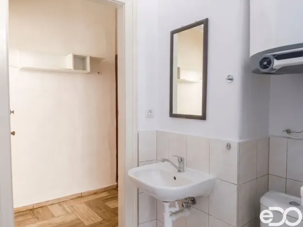 Pronájem bytu 2+1, Jindřichův Hradec, nám. Míru, 97 m2