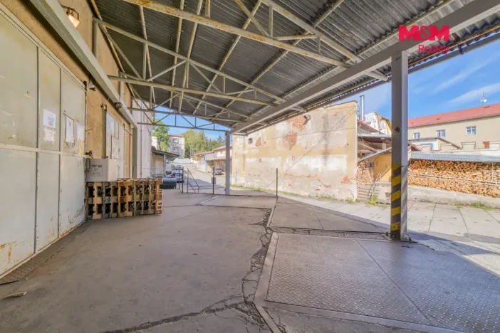 Pronájem obchodního prostoru, Mariánské Lázně, Nákladní, 425 m2