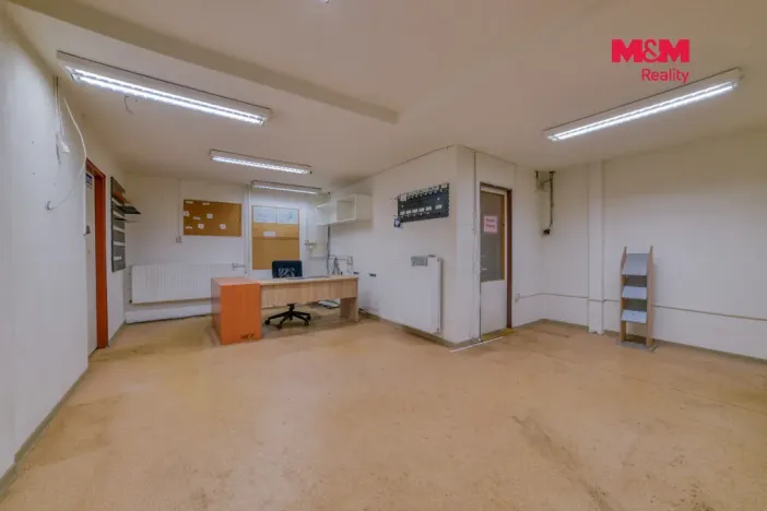 Pronájem obchodního prostoru, Mariánské Lázně, Nákladní, 425 m2