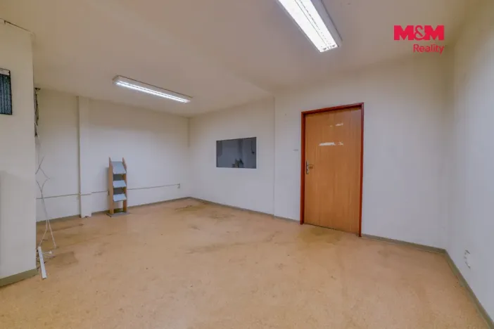 Pronájem obchodního prostoru, Mariánské Lázně, Nákladní, 425 m2
