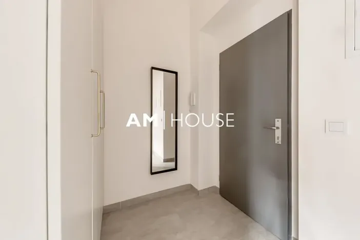 Pronájem bytu 1+kk, Praha - Karlín, Urxova, 30 m2