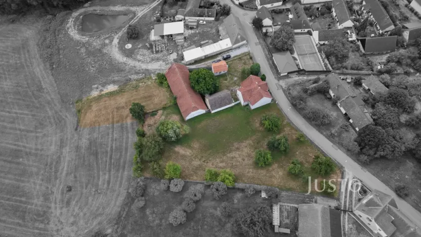 Prodej rodinného domu, Bernartice - Kolišov, 514 m2