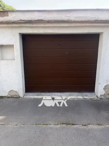 Pronájem garáže, Pardubice, Bulharská, 24 m2