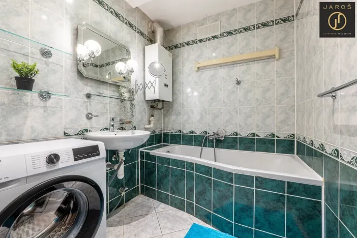 Prodej bytu 3+1, Praha - Kobylisy, Jelínkova, 61 m2