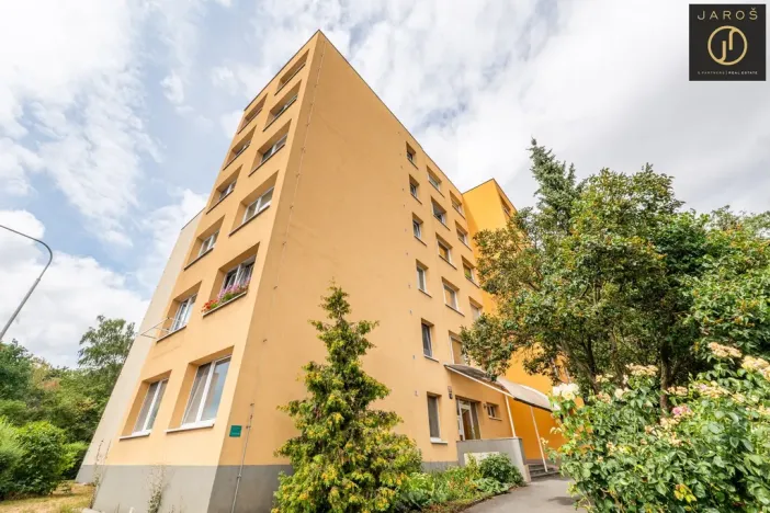 Prodej bytu 3+1, Praha - Kobylisy, Jelínkova, 61 m2