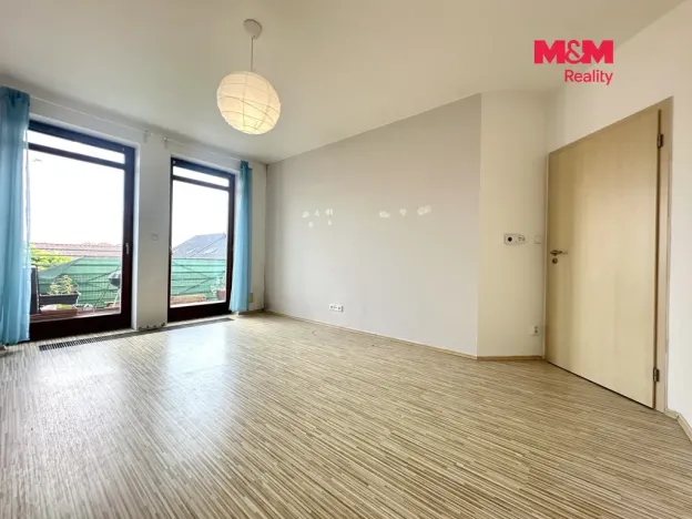 Prodej bytu 3+kk, Veleň - Mírovice, Polní, 75 m2
