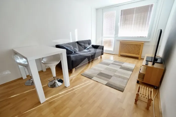 Prodej bytu 2+kk, Praha - Petrovice, Kurčatovova, 43 m2