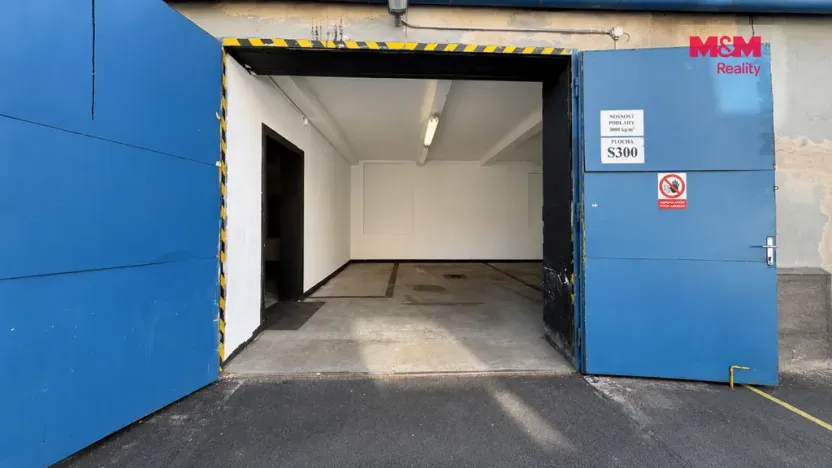 Pronájem skladu, Louny, Říční, 107 m2