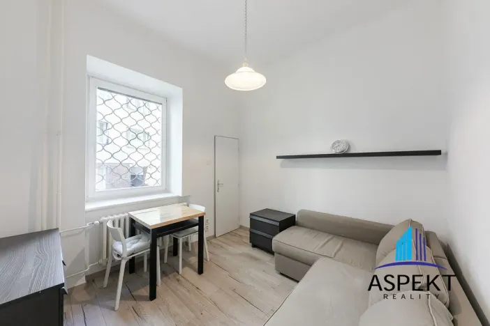 Pronájem bytu, Praha - Vinohrady, Londýnská, 17 m2