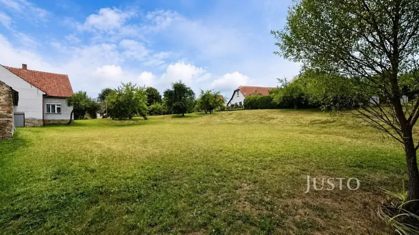 Prodej rodinného domu, Bernartice, 514 m2