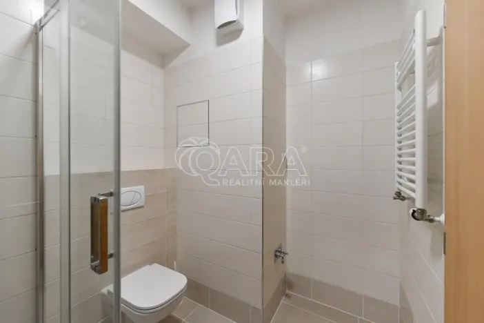 Pronájem bytu 1+kk, Praha - Čakovice, Tryskovická, 33 m2