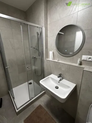 Pronájem bytu 1+kk, Praha - Hlubočepy, Divíškové, 32 m2