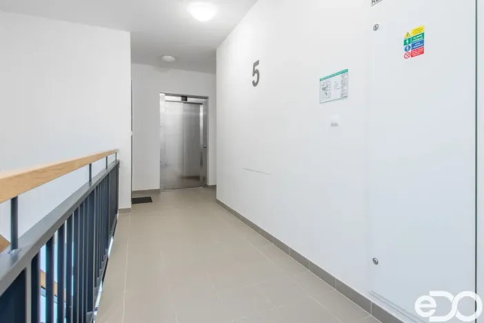 Pronájem bytu 2+kk, Praha - Dolní Chabry, K Beranovu, 74 m2