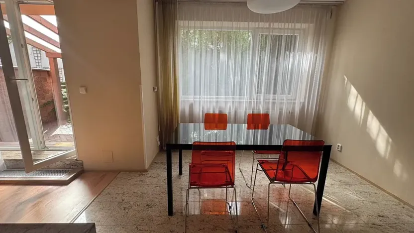Pronájem rodinného domu, Praha - Řeporyje, Dělená, 170 m2