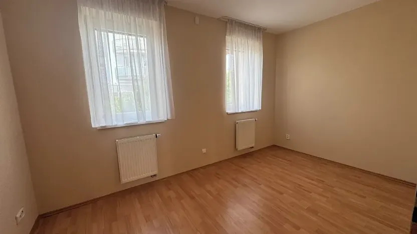 Pronájem rodinného domu, Praha - Řeporyje, Dělená, 170 m2
