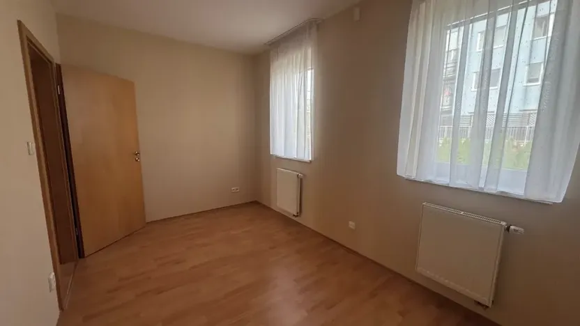 Pronájem rodinného domu, Praha - Řeporyje, Dělená, 170 m2