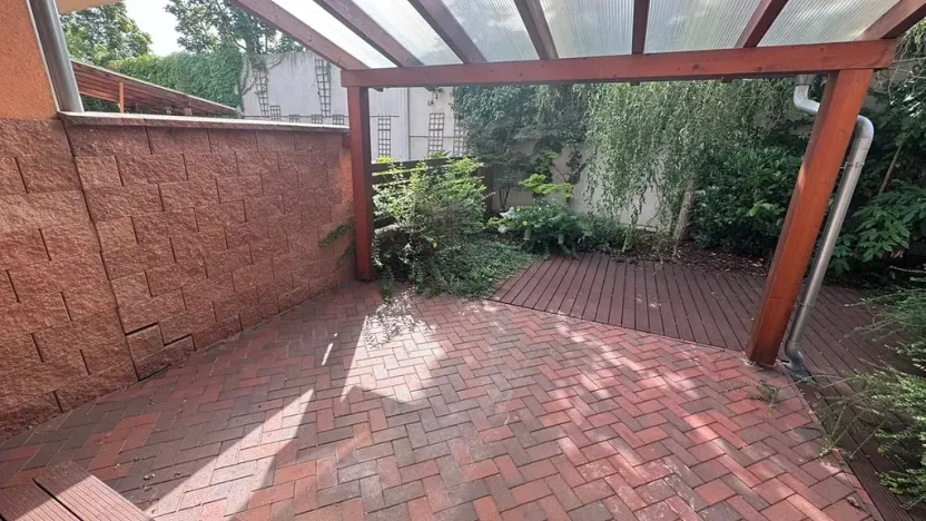 Pronájem rodinného domu, Praha - Řeporyje, Dělená, 170 m2