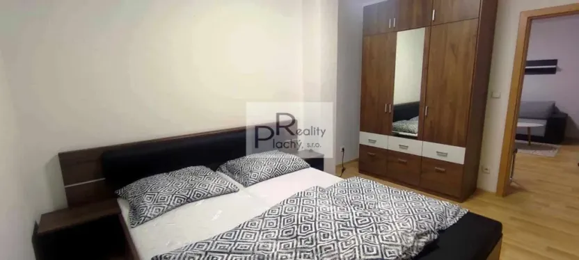 Pronájem bytu 2+kk, Znojmo, Žižkovo náměstí, 44 m2