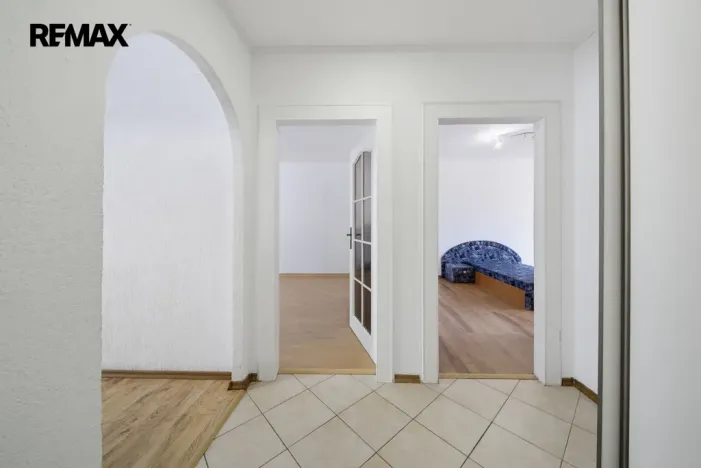 Prodej bytu 2+1, Karlovy Vary - Rybáře, Plešivecká, 64 m2
