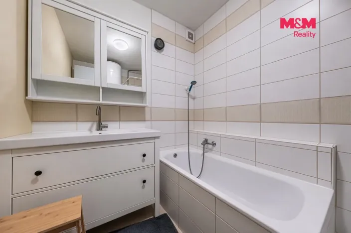 Prodej bytu 4+kk, Jirny, Zámecká, 90 m2