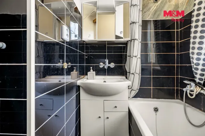 Prodej bytu 2+1, Praha - Strašnice, Královická, 52 m2