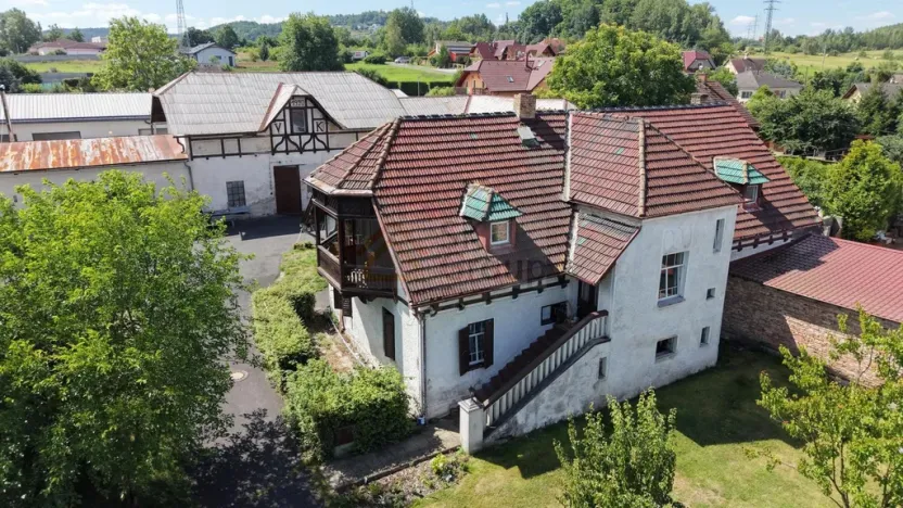 Prodej výrobních prostor, Jenišov, 700 m2