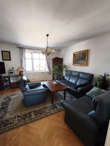 Prodej bytu 2+1, Karlovy Vary - Dvory, V. Meerwalda, 74 m2
