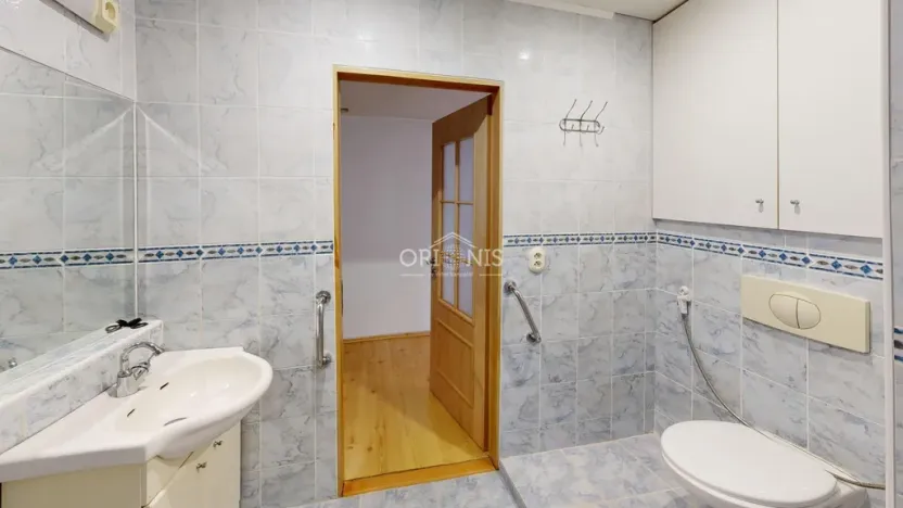 Prodej bytu 2+1, Chomutov, Holešická, 61 m2