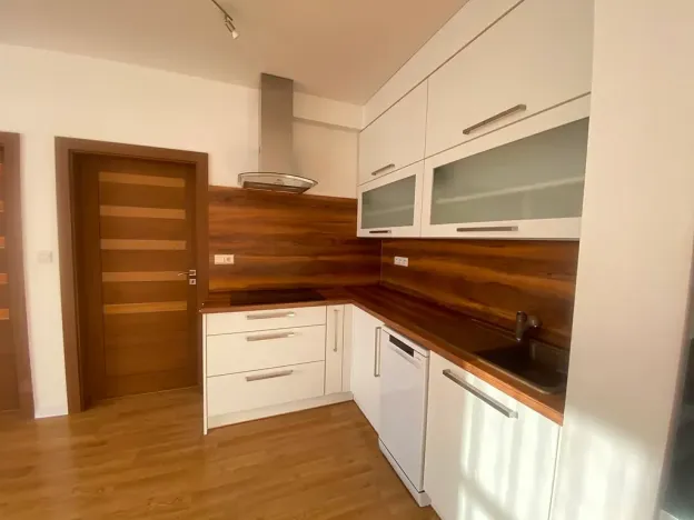 Pronájem bytu 2+kk, Praha - Čakovice, Bermanova, 56 m2