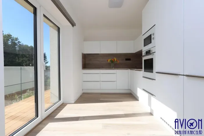 Pronájem bytu 4+kk, Praha - Stodůlky, V borovičkách, 88 m2