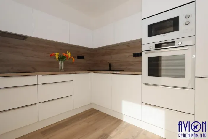 Pronájem bytu 4+kk, Praha - Stodůlky, V borovičkách, 88 m2