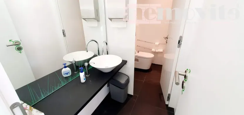 Prodej kanceláře, Jesenice, Nákupní, 80 m2