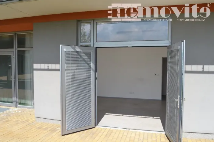 Prodej kanceláře, Jesenice, Nákupní, 80 m2